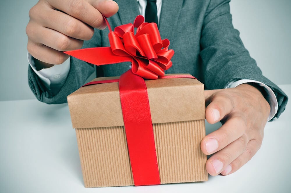 Main Thought Behind Sending Personalized Gift On Birthday To Special One